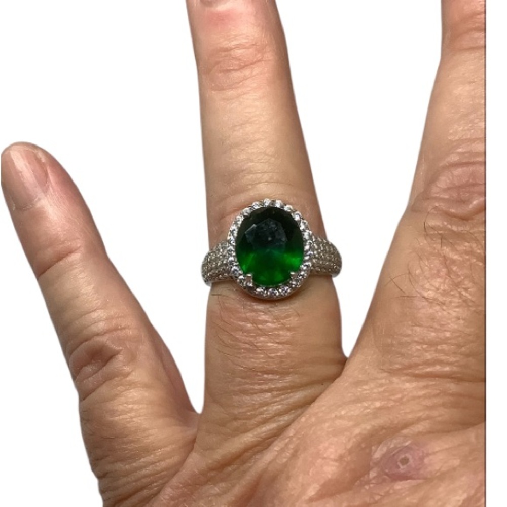 Sterling silver green synthetic gemstone Cubic zirconia ring Size 9